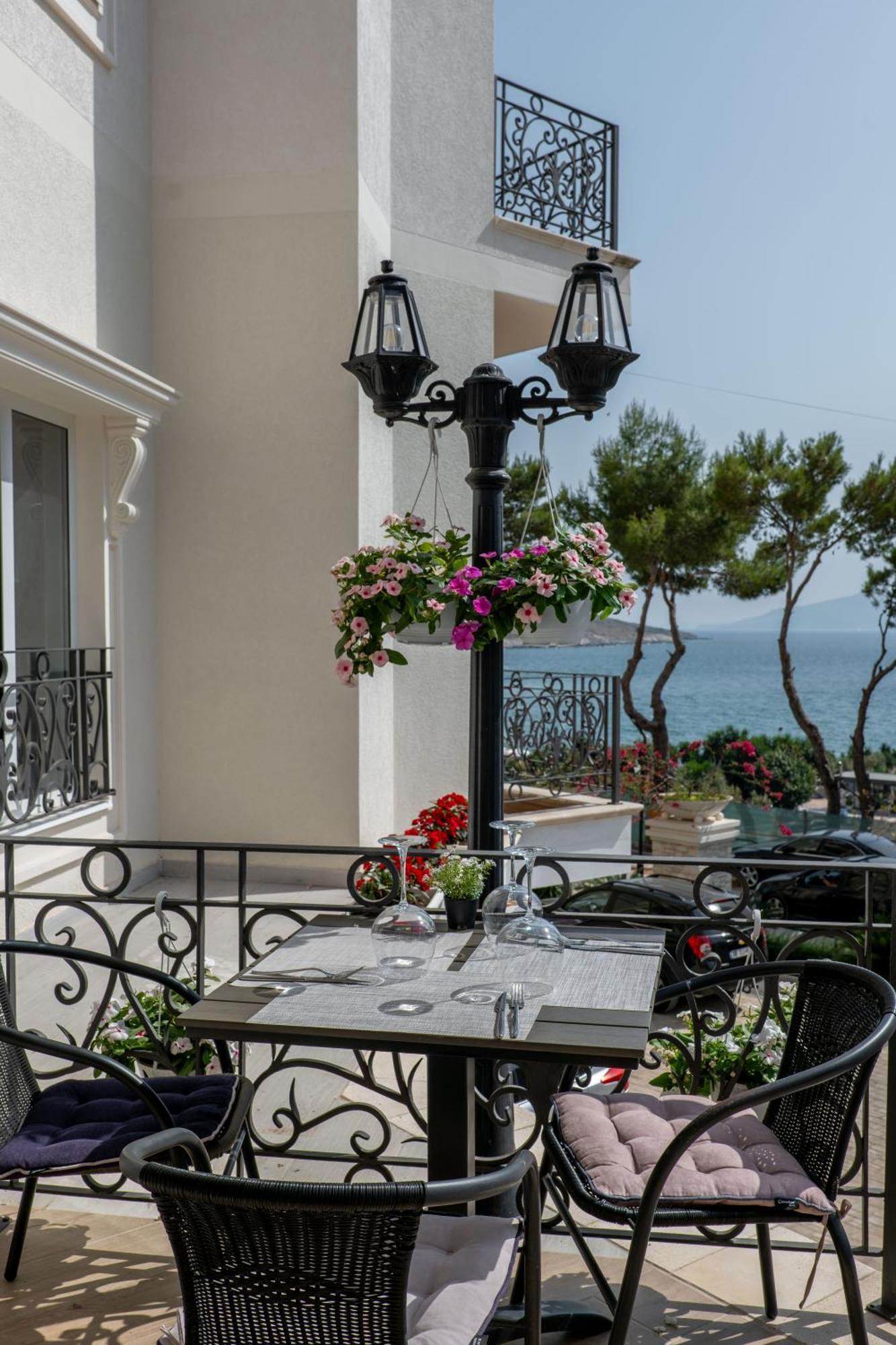 Ami Mar Hotel Saranda Zewnętrze zdjęcie