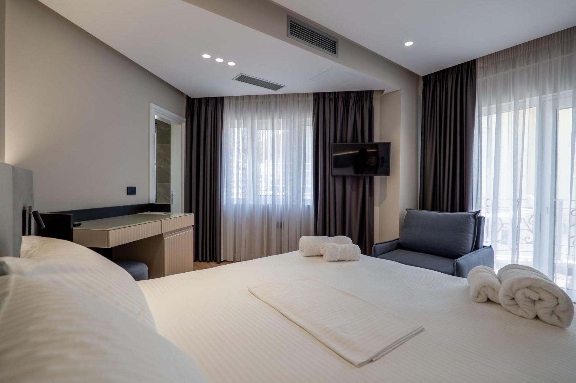 Ami Mar Hotel Saranda Zewnętrze zdjęcie