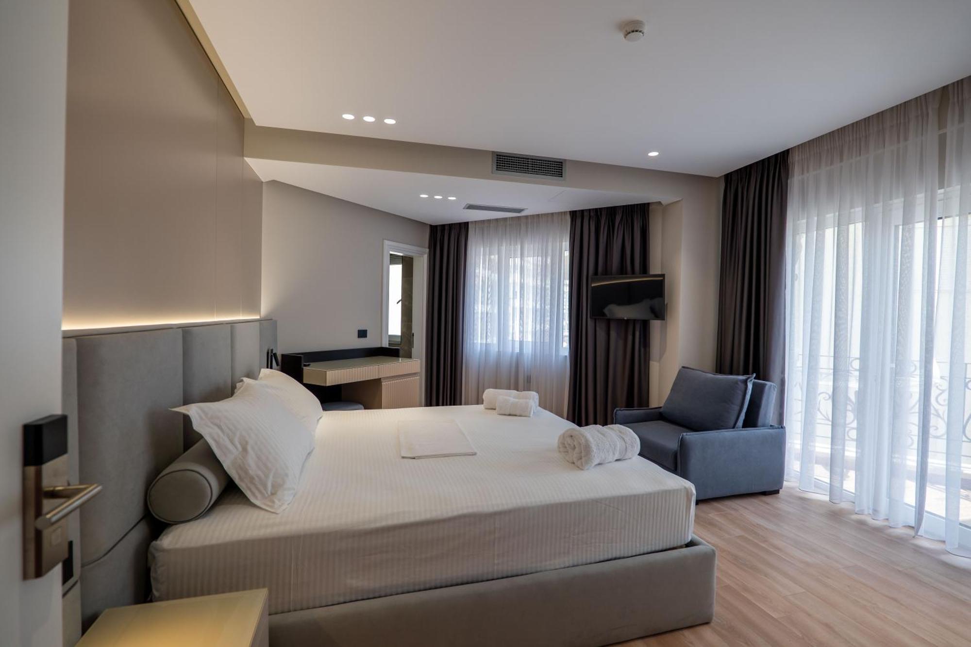 Ami Mar Hotel Saranda Zewnętrze zdjęcie