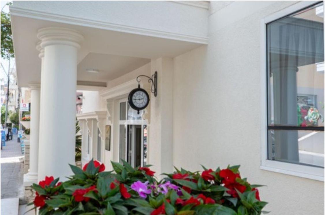 Ami Mar Hotel Saranda Zewnętrze zdjęcie